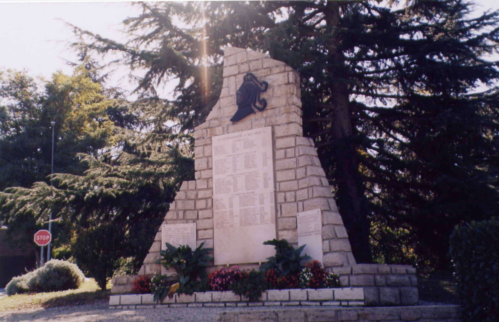 Le monuments aux gendarmes morts pour la France ou en service commandé