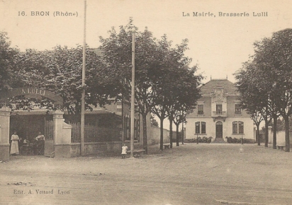 Carte-postale ancienne de la mairie de 1907