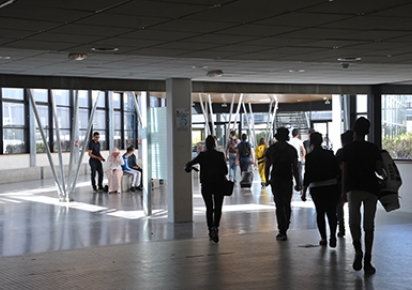Hall d'entrée du lycée jean-Paul Sartre